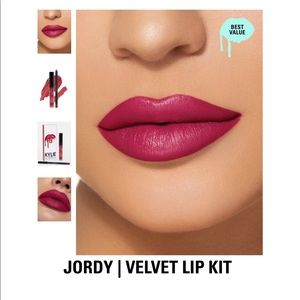 Jordy velvet lipstick